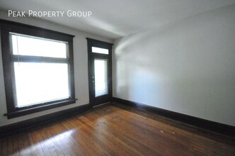 1230 Indianola Ave in Columbus, OH - Building Photo - Building Photo