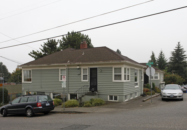 Virginian Apartments in Portland, OR - Foto de edificio - Building Photo