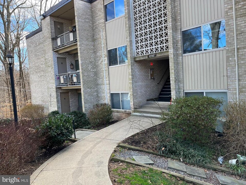 12307 Braxfield Ct in North Bethesda, MD - Foto de edificio