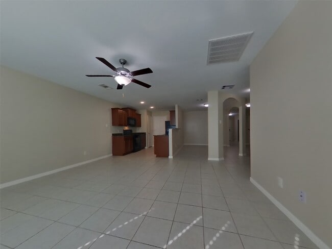 316 Summer Horse Dr in La Marque, TX - Foto de edificio - Building Photo