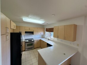 92-1524-1524 Punawainui St in Kapolei, HI - Building Photo - Building Photo