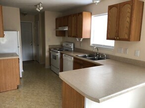 2022 22nd St, Unit B in Gulfport, MS - Building Photo - Building Photo