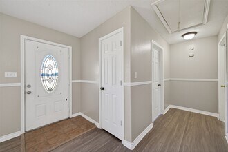 210 N Shirley Ln in Willis, TX - Building Photo - Building Photo