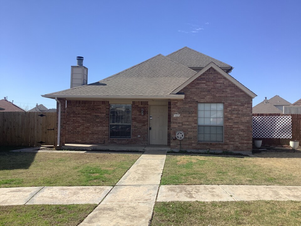 1424 SW 23rd St in Moore, OK - Building Photo