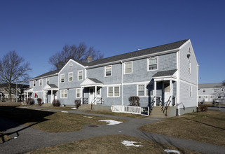 Blue Meadows in New Bedford, MA - Foto de edificio - Building Photo