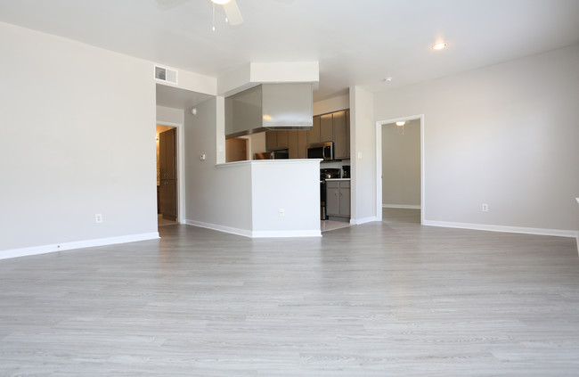 Stonecreek Apartments in Katy, TX - Building Photo - Interior Photo