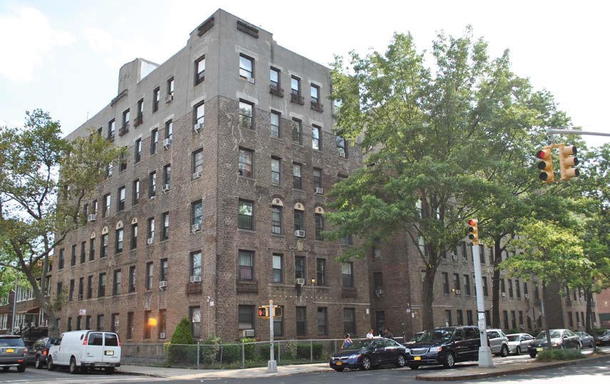 9116 34th Ave in Jackson Heights, NY - Building Photo