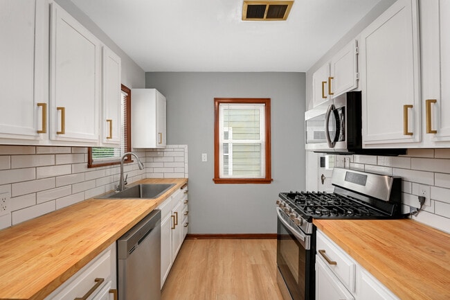 1234 Watson Ave in St. Paul, MN - Building Photo - Building Photo