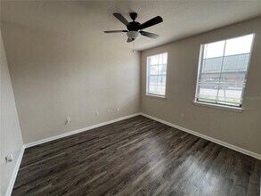 911 N Orange Ave in Orlando, FL - Foto de edificio - Building Photo