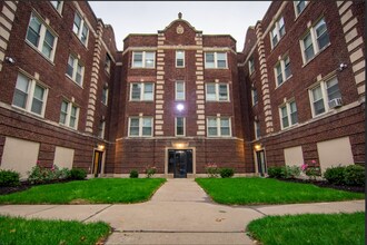 7756 S Muskegon Ave, Unit 1 in Chicago, IL - Foto de edificio - Building Photo