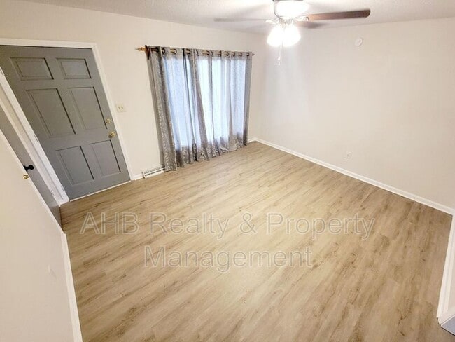 411 Mill St in Graham, NC - Building Photo - Building Photo