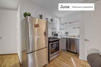 Room in Shared 5.0 bed/2 bath home in Queens, NY - Building Photo - Building Photo