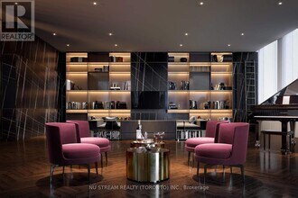 11 Yorkville Ave in Toronto, ON - Building Photo - Building Photo