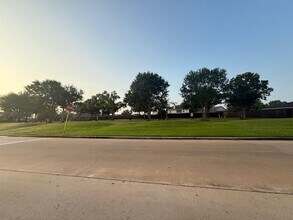 16847 Carrollton Creek Ln in Houston, TX - Building Photo - Building Photo
