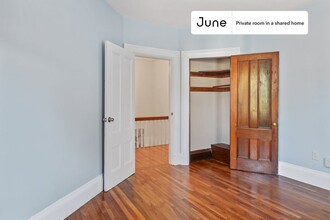Private bedroom in 6 bed/1.5 bath Home in Boston, MA - Building Photo - Building Photo