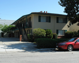 853-865 Blair Ave in Sunnyvale, CA - Foto de edificio - Building Photo