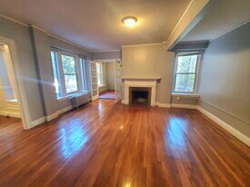 7 Craigie Cir in Cambridge, MA - Building Photo