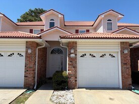 532 Valparaiso Pkwy in Valparaiso, FL - Building Photo