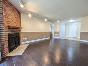 2252 N Baldwin Way in Palatine, IL - Building Photo - Building Photo