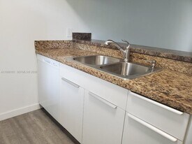 3238 NW 102nd Terrace in Coral Springs, FL - Building Photo