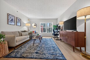 444 Washington Blvd, Unit SI FL4-ID1461469P in Jersey City, NJ - Building Photo