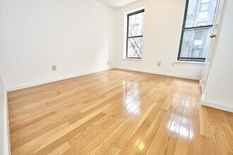 138 Eldridge St in New York, NY - Building Photo - Building Photo