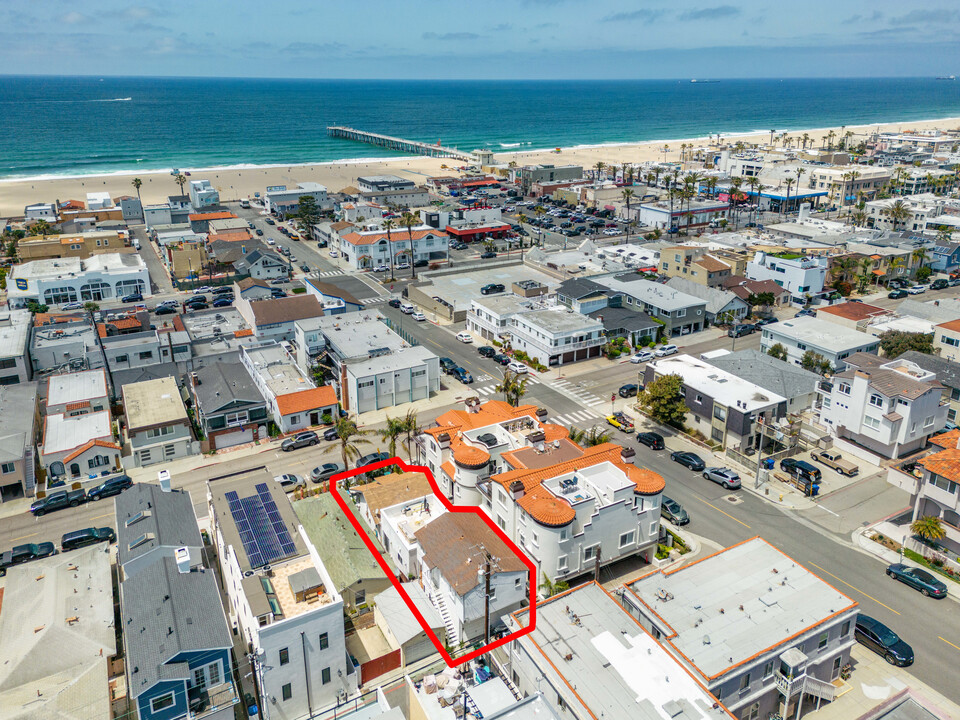 934 Manhattan Ave in Hermosa Beach, CA - Building Photo