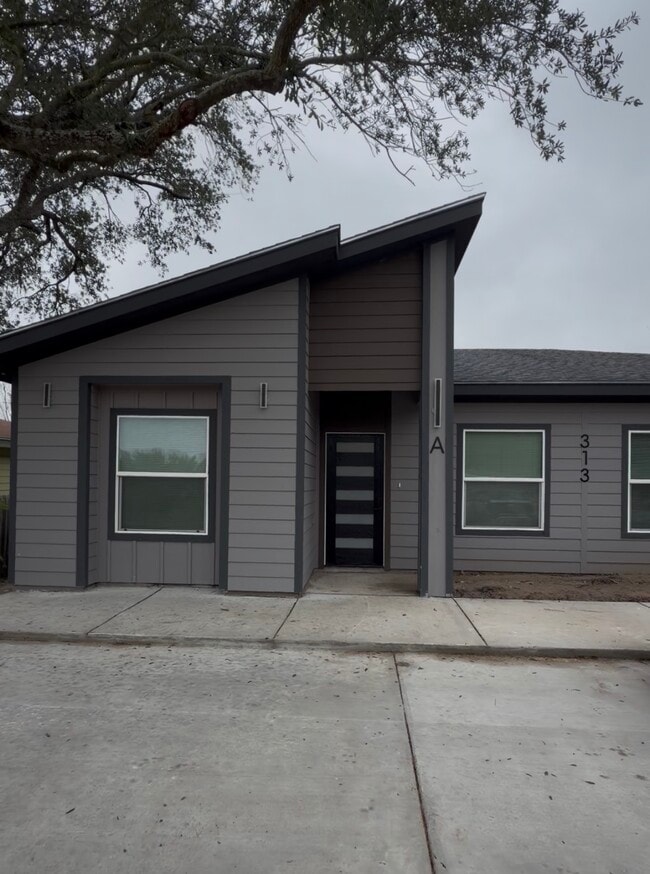 property at 313 Retamosa Ave