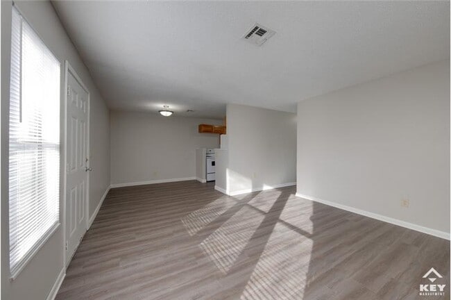 1324 N Minneapolis St in Wichita, KS - Building Photo - Building Photo