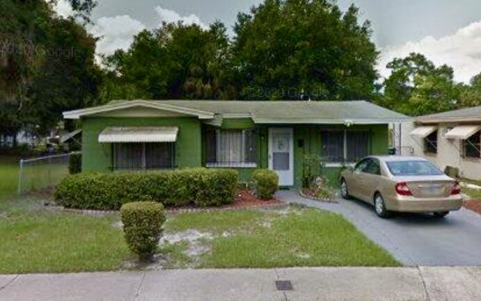 1914 W Walnut St in Tampa, FL - Building Photo