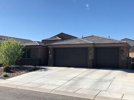 3334 Laramie Ave in Kingman, AZ - Building Photo