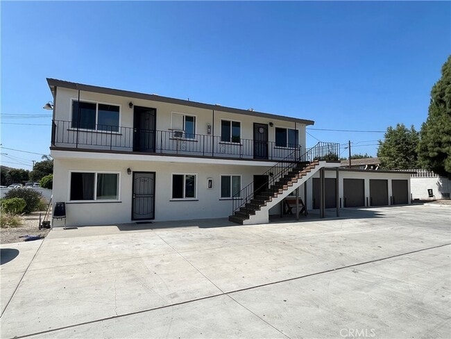 property at 1056 Wallgreen St