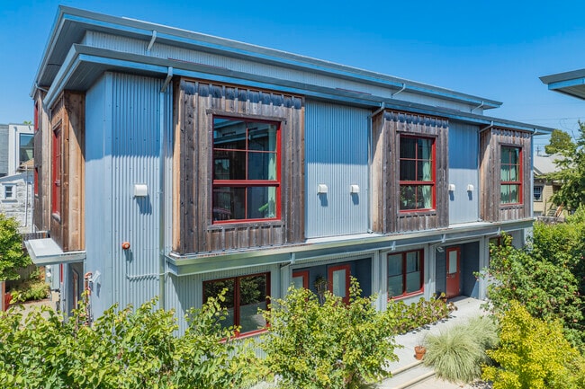 Louise Street Lofts in Oakland, CA - Building Photo - Building Photo