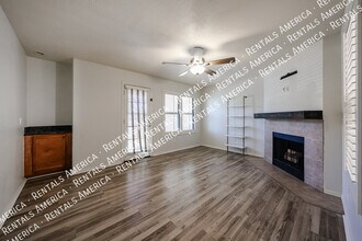 8787 E Mountain View Rd in Scottsdale, AZ - Foto de edificio - Building Photo