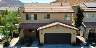 34281 Woodmont in Lake Elsinore, CA - Building Photo