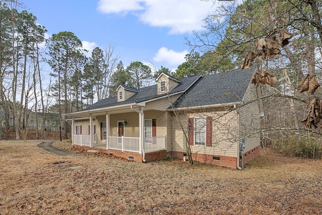 42 Lotus Ln in Sanford, NC - Building Photo - Building Photo