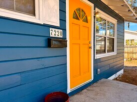 7220 1st Ave N in St. Petersburg, FL - Building Photo