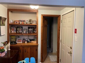 484 Moriches-Middle Island Road in Manorville, NY - Foto de edificio - Building Photo