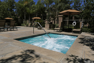 Sonoma at Mapleton Apartments in Murrieta, CA - Building Photo - Building Photo