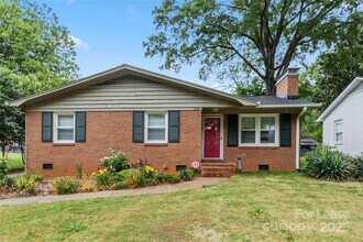 1634 Van Buren Ave in Charlotte, NC - Building Photo - Building Photo