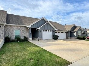 Aria Village in Whitehouse, TX - Building Photo - Interior Photo