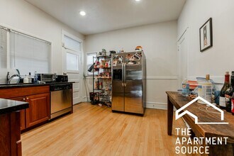 3010 N Greenview Ave in Chicago, IL - Building Photo - Building Photo