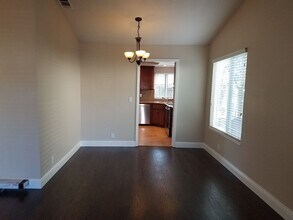 1116 Oak Ridge Dr in Roseville, CA - Building Photo - Building Photo