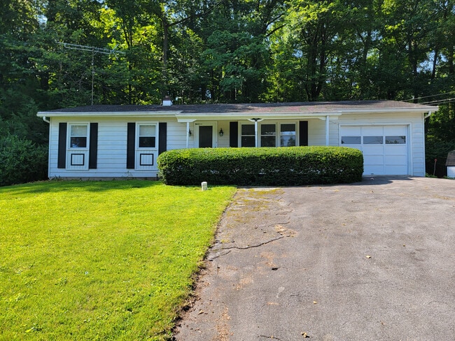 property at 661 Lauschtown Rd