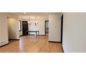 6115 Colfax Ln S in Minneapolis, MN - Building Photo - Building Photo