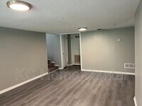 1114 E Myrtle St photo'