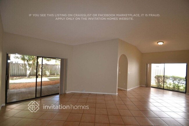 11571 Waterford Ct in Hollywood, FL - Building Photo - Building Photo