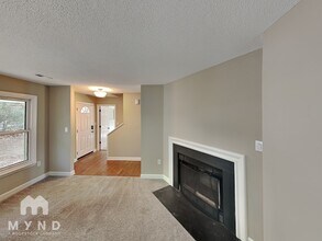 3203 Whitaker Ct NW in Winston-Salem, NC - Foto de edificio - Building Photo