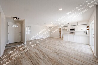 3607 W Michigan Ave in Glendale, AZ - Foto de edificio - Building Photo