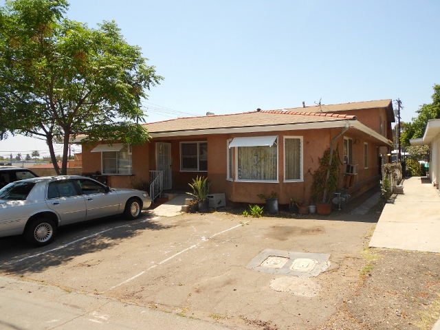 3618 Olive St in Lemon Grove, CA - Building Photo